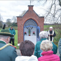 Einsegnung Kapellchen Vernum
Foto Rüdiger Bechhaus.